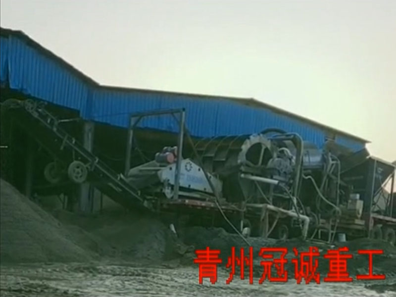石粉洗沙機(jī)－洗石粉設(shè)備移動式還是固定式好？移動石粉洗砂機(jī)價(jià)格
