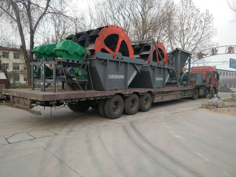 發(fā)往廣東的移動洗沙機(jī)發(fā)貨現(xiàn)場